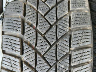 Зимние шины 205/55 R16 foto 2