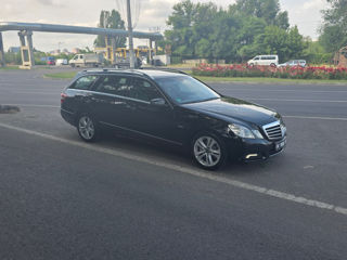 Mercedes E-Class фото 2