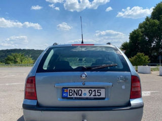 Skoda Octavia foto 4