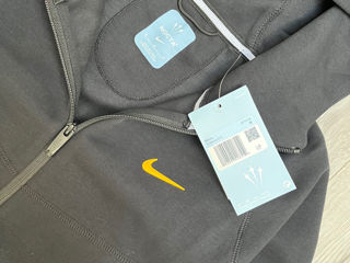 Nike nocta tech fleece black foto 2