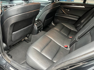 BMW 5 Series foto 16