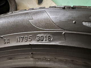 R20 255/45 Pirelli Scorpion Winter foto 11