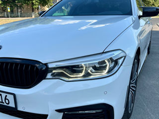 BMW 5 Series foto 4