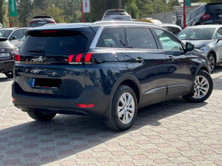 Peugeot 5008 foto 3