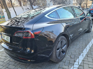 Tesla Model 3 foto 5