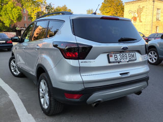 Ford Escape foto 3