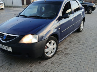 Dacia Logan foto 2