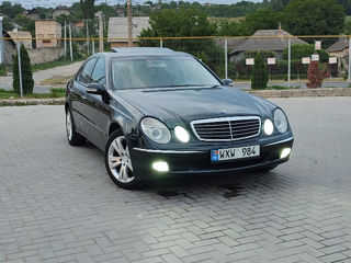 Mercedes E-Class foto 5