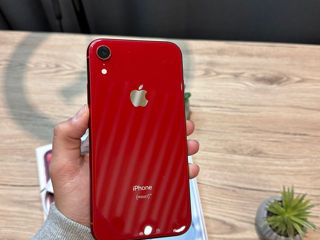 Vînd IPhone XR foto 2