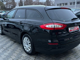 Ford Mondeo foto 8