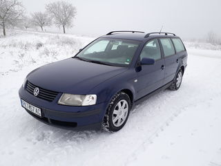 Volkswagen Passat foto 3