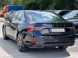 Skoda Superb foto 5