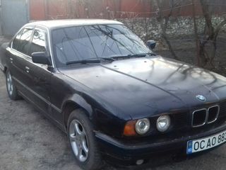 BMW 5 Series foto 5