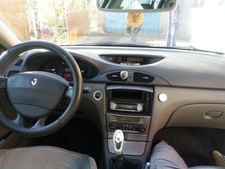 Renault Laguna foto 6