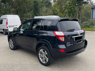 Toyota Rav 4 foto 3