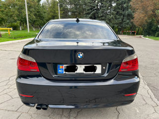 BMW 5 Series foto 6