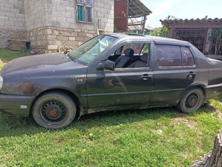 Volkswagen Vento foto 4