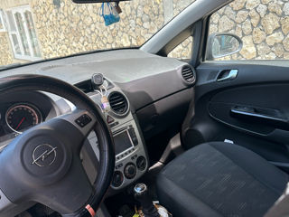 Opel Corsa foto 2