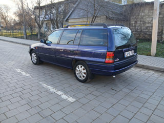 Opel Astra foto 4