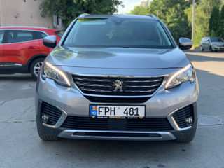 Peugeot 5008 foto 2