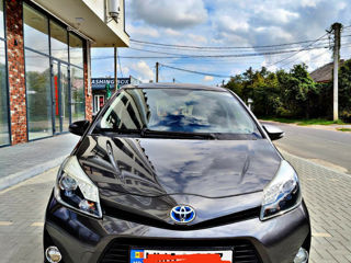 Toyota Yaris foto 1