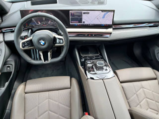 BMW 5 Series foto 8