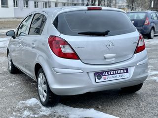 Opel Corsa foto 4