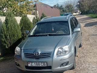 Toyota Avensis foto 7