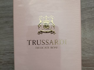 Trussardi Delicate Rose 30 ml. Аромат женственности.