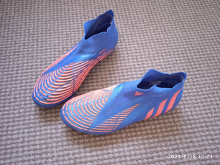 Vând buți Adidas Predator