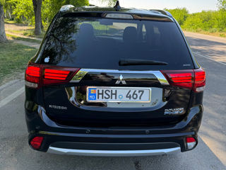 Mitsubishi Outlander foto 10