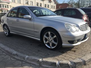 Mercedes C Class foto 5