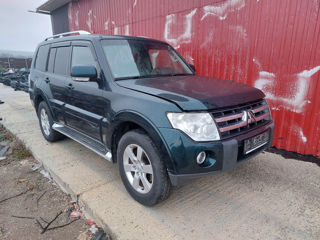 Mitsubishi Pajero Piese запчасти разборка 2008 3.2d foto 7