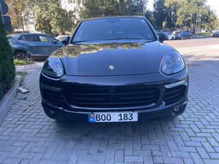 Porsche Cayenne foto 2