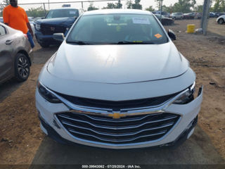 Chevrolet Malibu foto 2