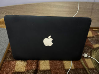 Продам MacBook Air 11 foto 2