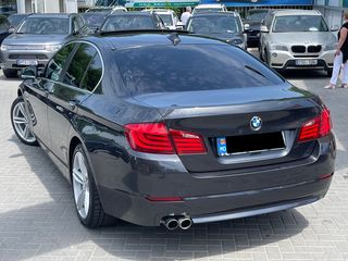 BMW 5 Series foto 5