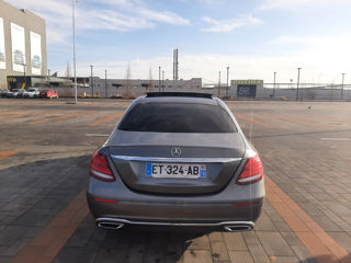 Mercedes E-Class foto 3