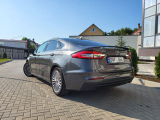 Ford Fusion foto 3