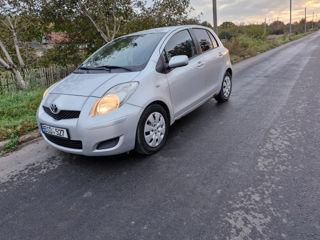 Toyota Yaris foto 9