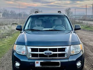 Ford Escape фото 0