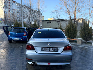 BMW 5 Series foto 2