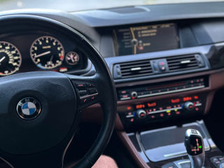 BMW 5 Series foto 10