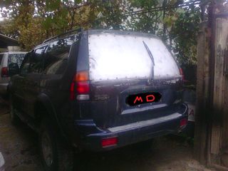 Mitsubishi pajero sport foto 2