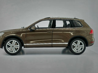 Volkswagen Touareg 1:18 foto 3