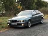 BMW 5 Series foto 3