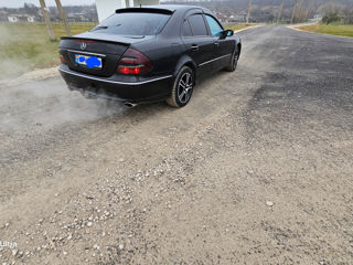 Mercedes E-Class foto 6