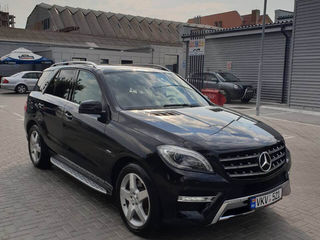 Mercedes-Benz ML Транспорт для торжеств Transport pentru ceremonie foto 3