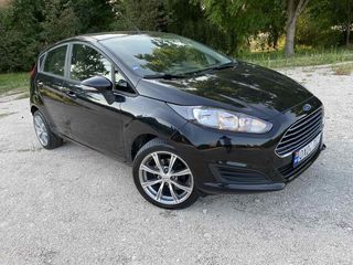 Ford Fiesta foto 6