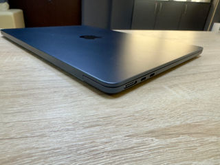 MacBook Air 13.6" 2022 M2 A2681 16GB Ram 256GB SSD Midnight foto 5